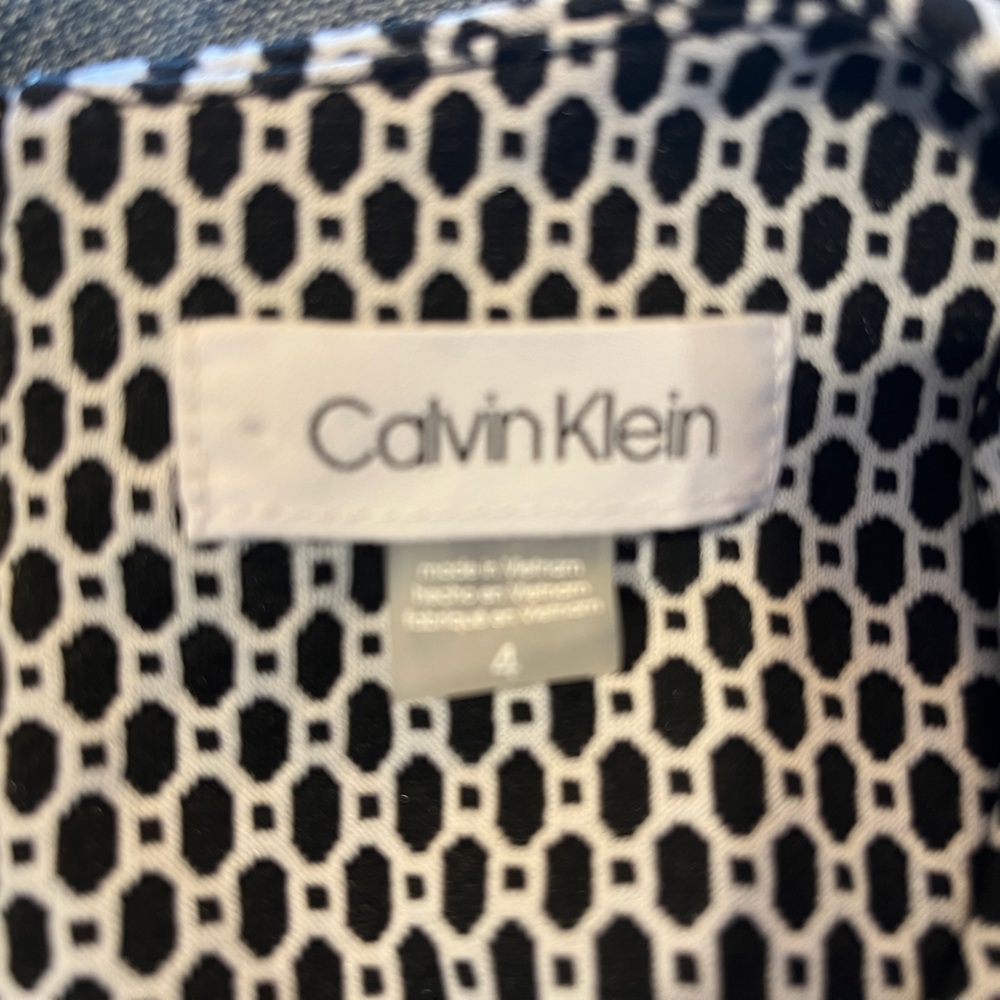CALVIN KLEIN short sleeved sheath DRESS BLACK WHITE WAFFLE PATTERN. SIZE 4 - Picture 6 of 6